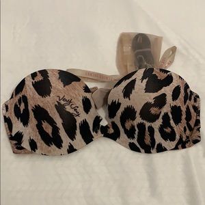 Victoria’s Secret 32B Very Sexy Bra